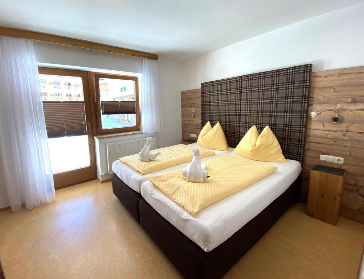 Appartements Zwoelferkogelblick Saalbach-Hinterglemm Buitenkant foto